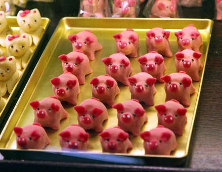 marzipan pigs